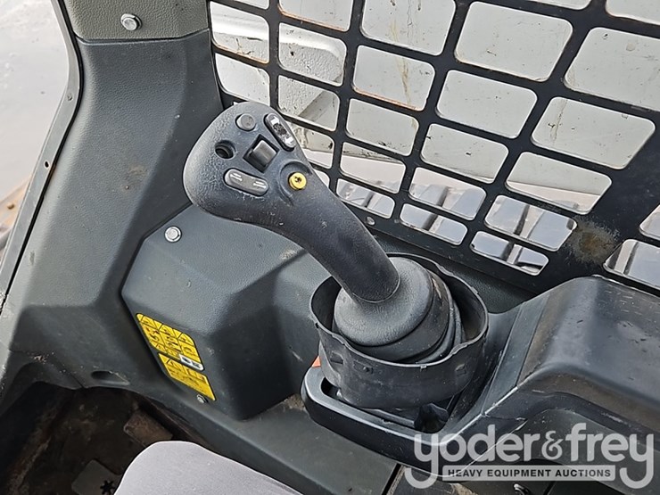 2021-bobcat-t76-image-28