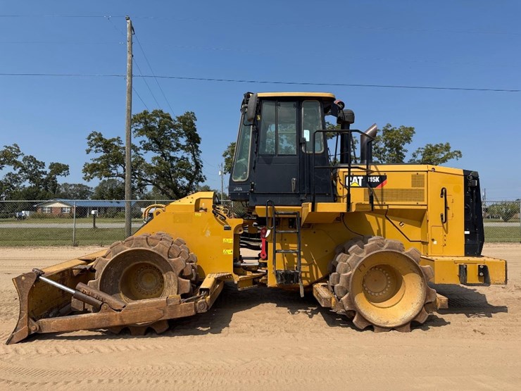 2018-caterpillar-815k-image-1