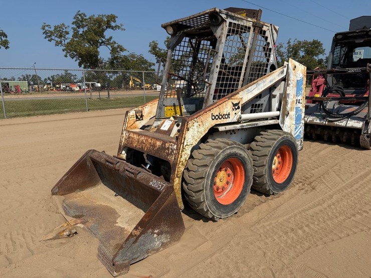 1992-bobcat-743-image-2