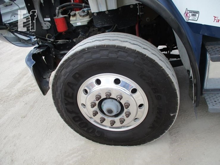 2008-freightliner-business-class-m2-106-image-21