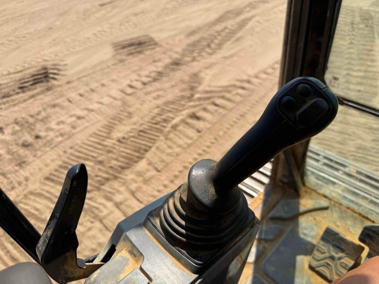 2014-caterpillar-336el-image-31