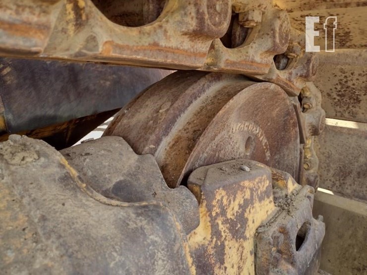 2004-komatsu-d65ex-15-image-36