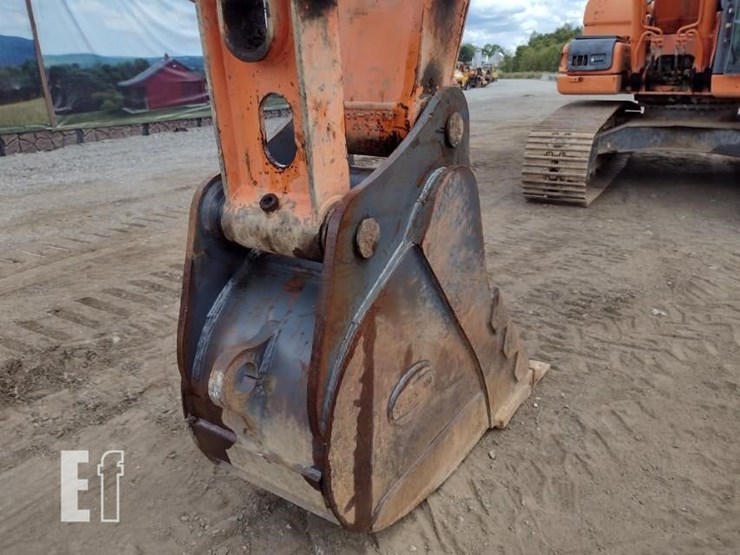 2015-doosan-dx180-lc-3-image-17