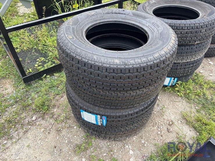 pair-2---st225/75r15-radial-trailer-image-1