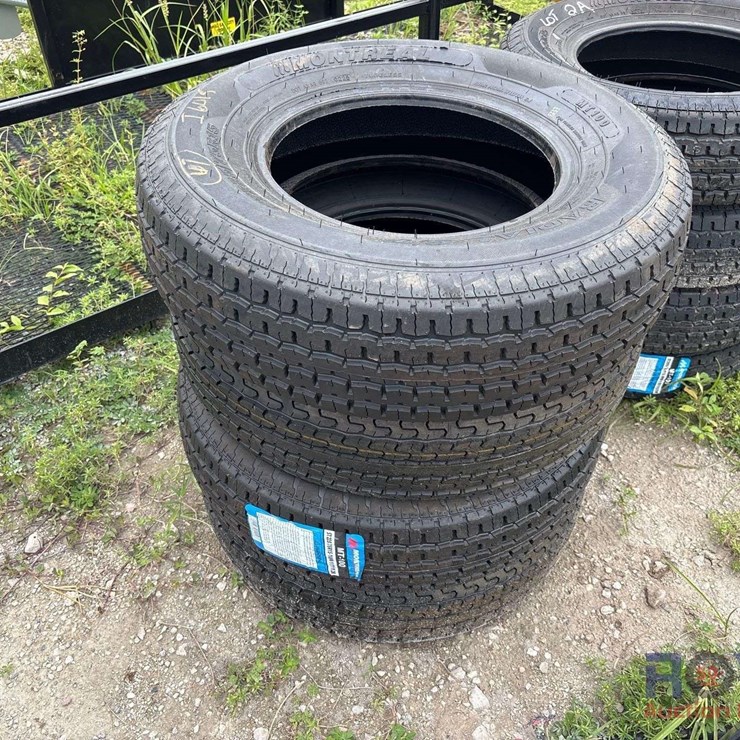 Pair 2 - ST225/75R15 radial trailer