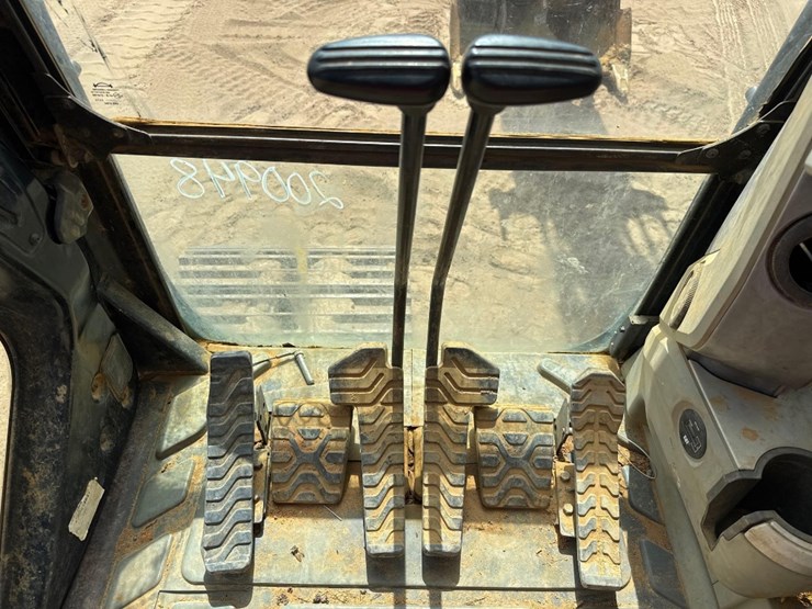 2014-caterpillar-324el-image-36