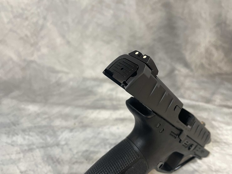 #4795-•-beretta-apx-9mm-luger-pistol,-sn:-a126539x-image-14