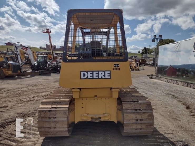 2004-deere-650h-image-4
