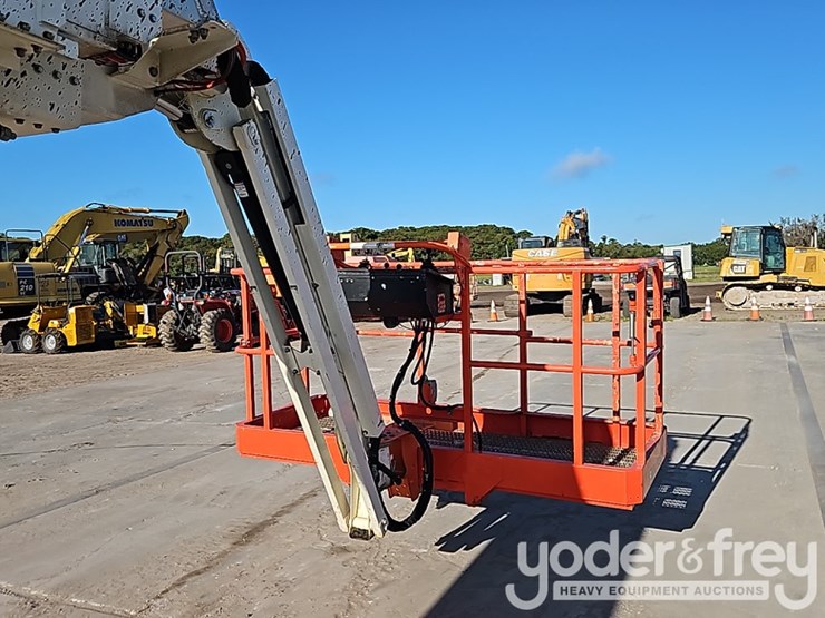 2018-kobelco-sk210-lc-dynamic-acera-image-12