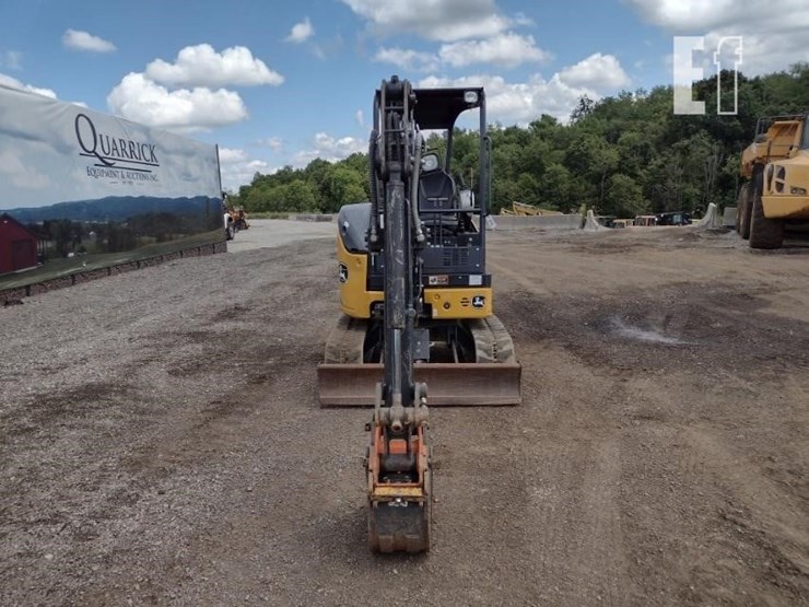 2021-deere-26g-image-2