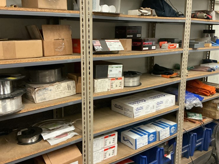 #170-•-parts-shelfs-image-10
