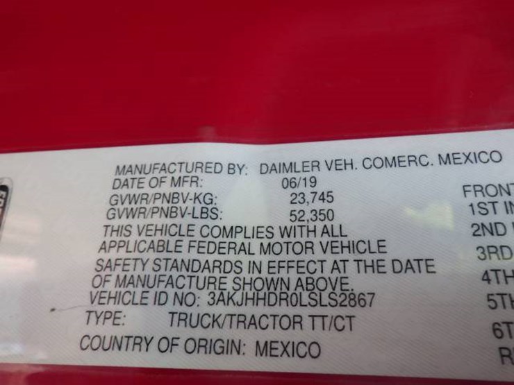 2020-freightliner-cascadia-126-image-14