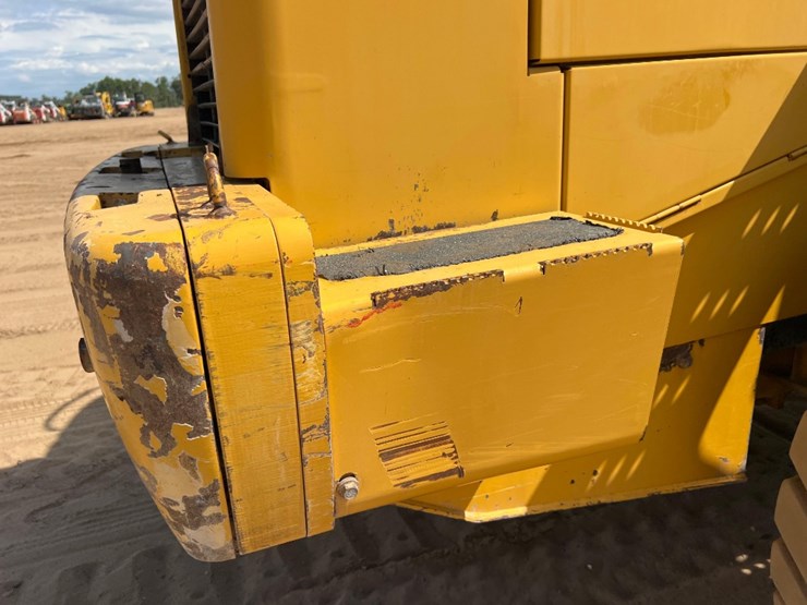 2000-deere-444-image-19