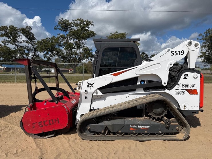 2021-bobcat-t870-image-1
