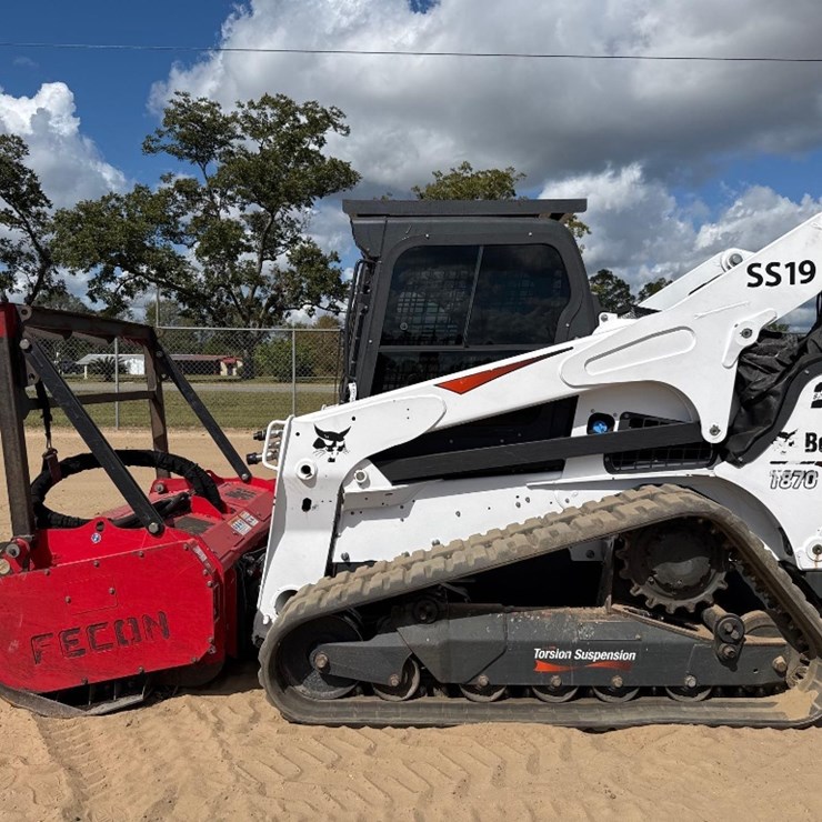 2021 BOBCAT T870