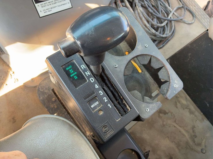 1997-ford-l8501-image-32