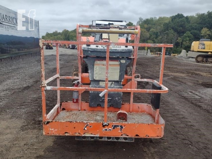 2016-jlg-340aj-image-2