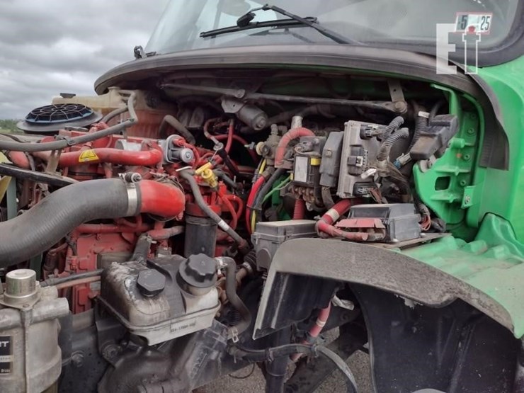 2019-freightliner-business-class-m2-106-image-39