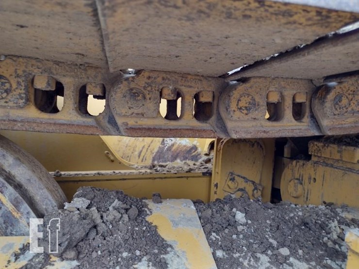 2007-deere-700j-lgp-image-28