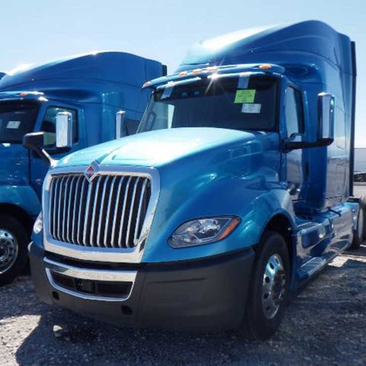 2019 INTERNATIONAL LT