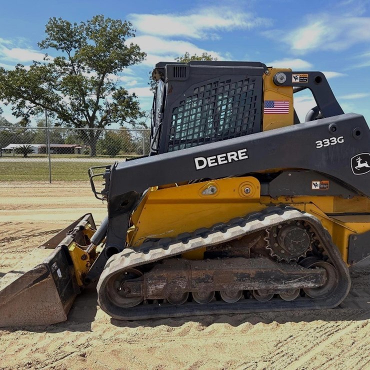 DEERE 333G