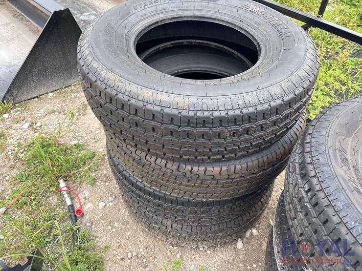 pair-2---st225/75r15-radial-trailer-image-2