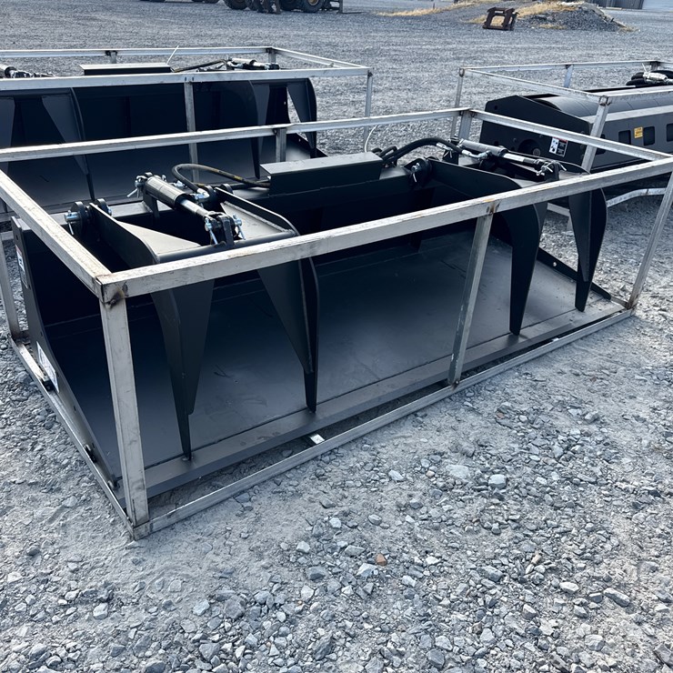 #2089 • Unused JCT 7' Skid Steer Grapple Bucket INV# 27497