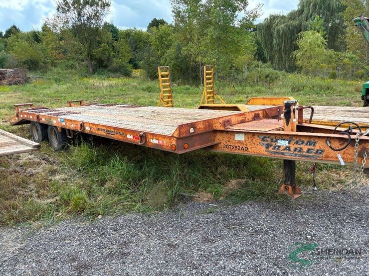 2002-20ft-deck-with-5ft-beaver-tail-tandem-dually-equipment-trailer-image-1