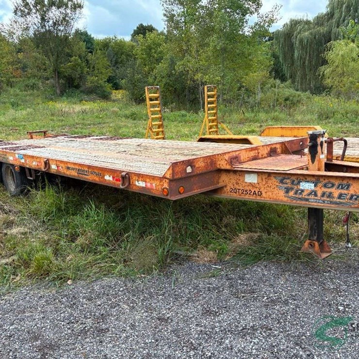 2002 20ft deck with 5ft beaver tail tandem dually equipment trailer