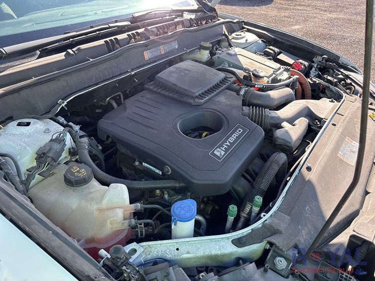 2017-ford-fusion-hybrid-sedan-image-6