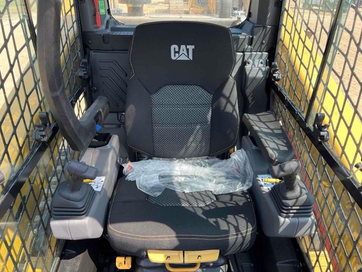 2025-caterpillar-275-skid-steer-image-32