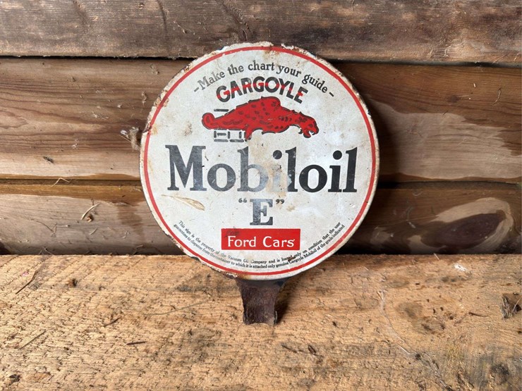 mobil-"e"-gargoyle-image-2