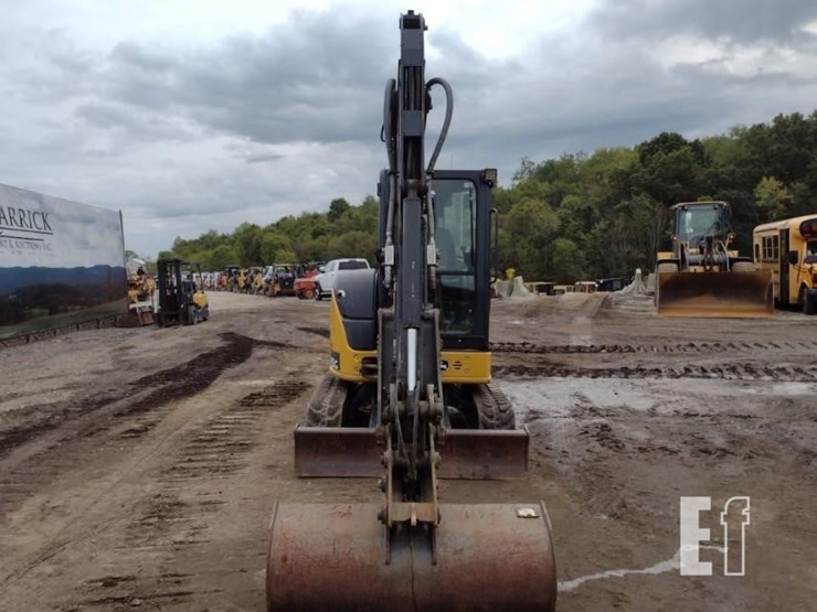 2019-deere-35g-image-2