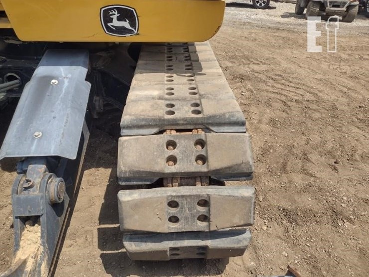 2019-deere-135g-image-35