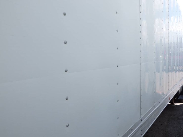 2015-hino-268-image-7