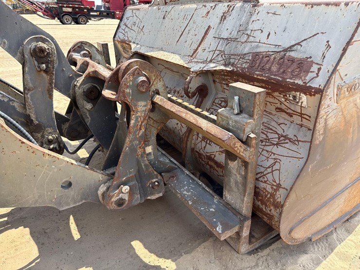 volvo-quick-coupler-mast-w/-72"-forks-image-3