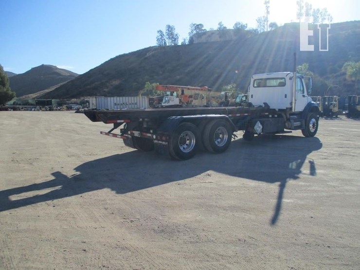 2008-freightliner-business-class-m2-106-image-3
