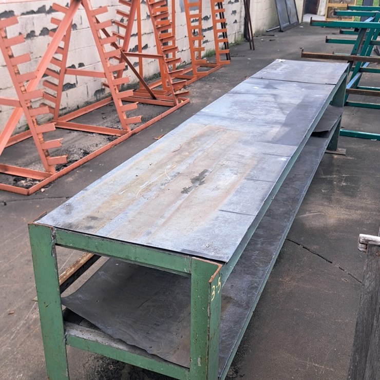 #182 • 11'1"×24"×31" steel table