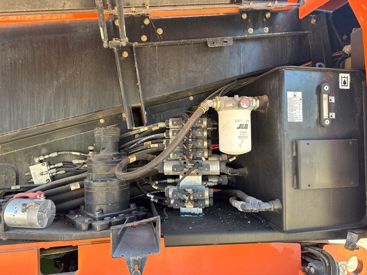 2007-jlg-600s-image-15