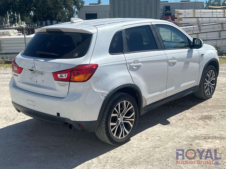 2017-mitsubishi-outlander-image-3