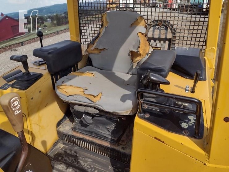 2000-deere-550h-lgp-image-13