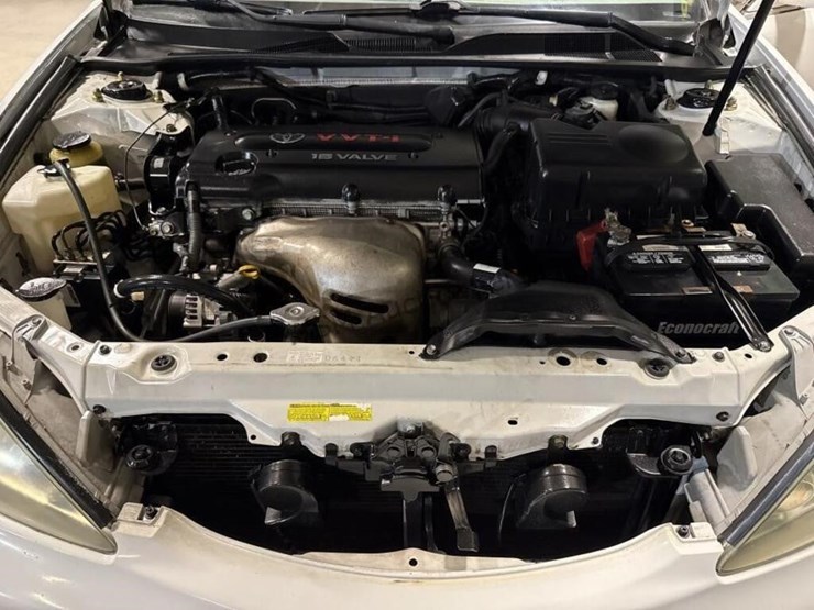2005-toyota-camry-sdn-image-11