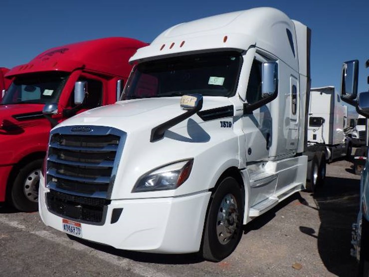 2023-freightliner-cascadia-126-image-1