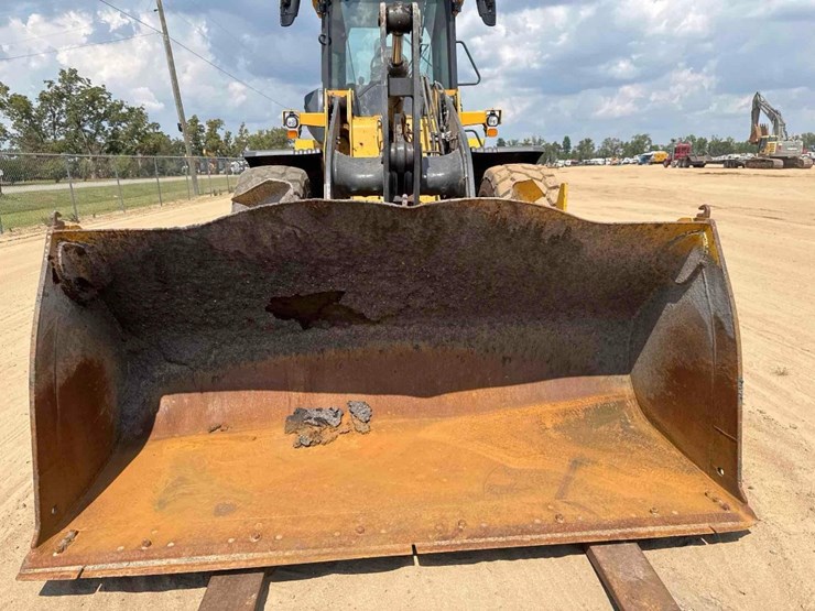 2021-deere-524p-image-23