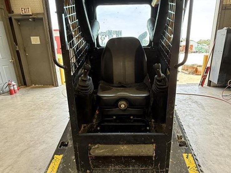 2021-asv-rt40-compact-track-loader-image-8
