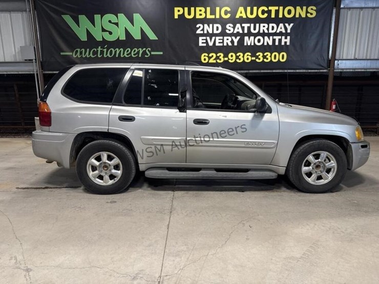 2004-gmc-envoy-sle-image-1