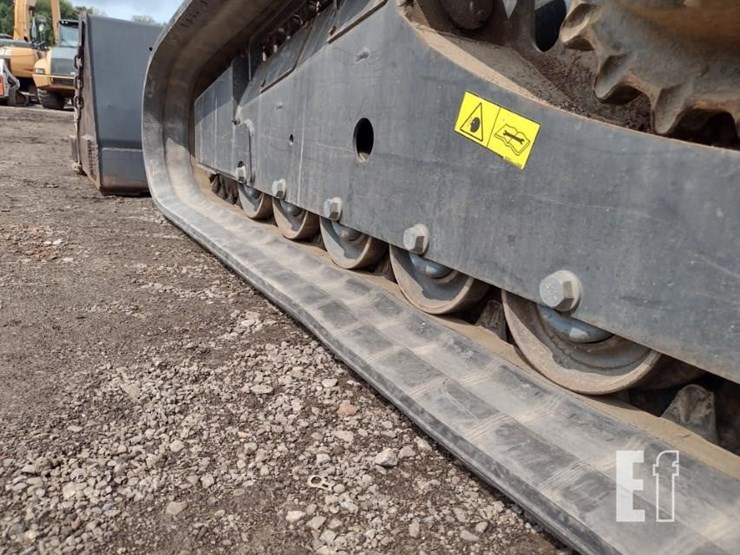 2012-bobcat-t750-image-24