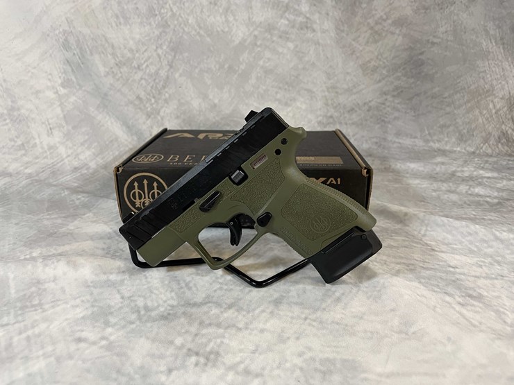#4789-•-beretta-apx-a1-carry-9mm-luger-pistol,-sn:-axc150909-image-1