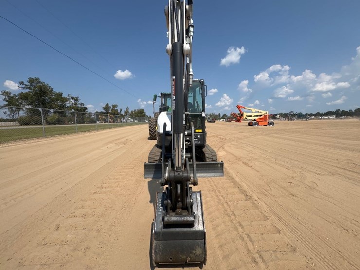 2023-bobcat-e35-image-3