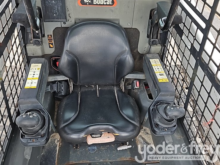 2021-bobcat-t76-image-25